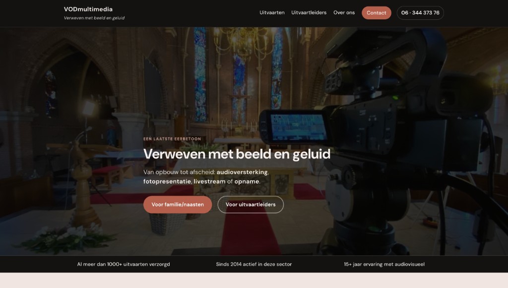 Website VODmultimedia: donkere hero met typografie en terracotta accenten.